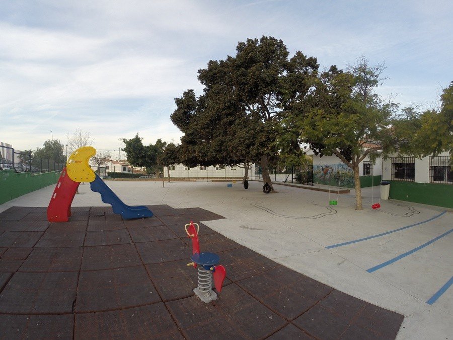 Colegio Público José Banús - Marbella con los peques .com